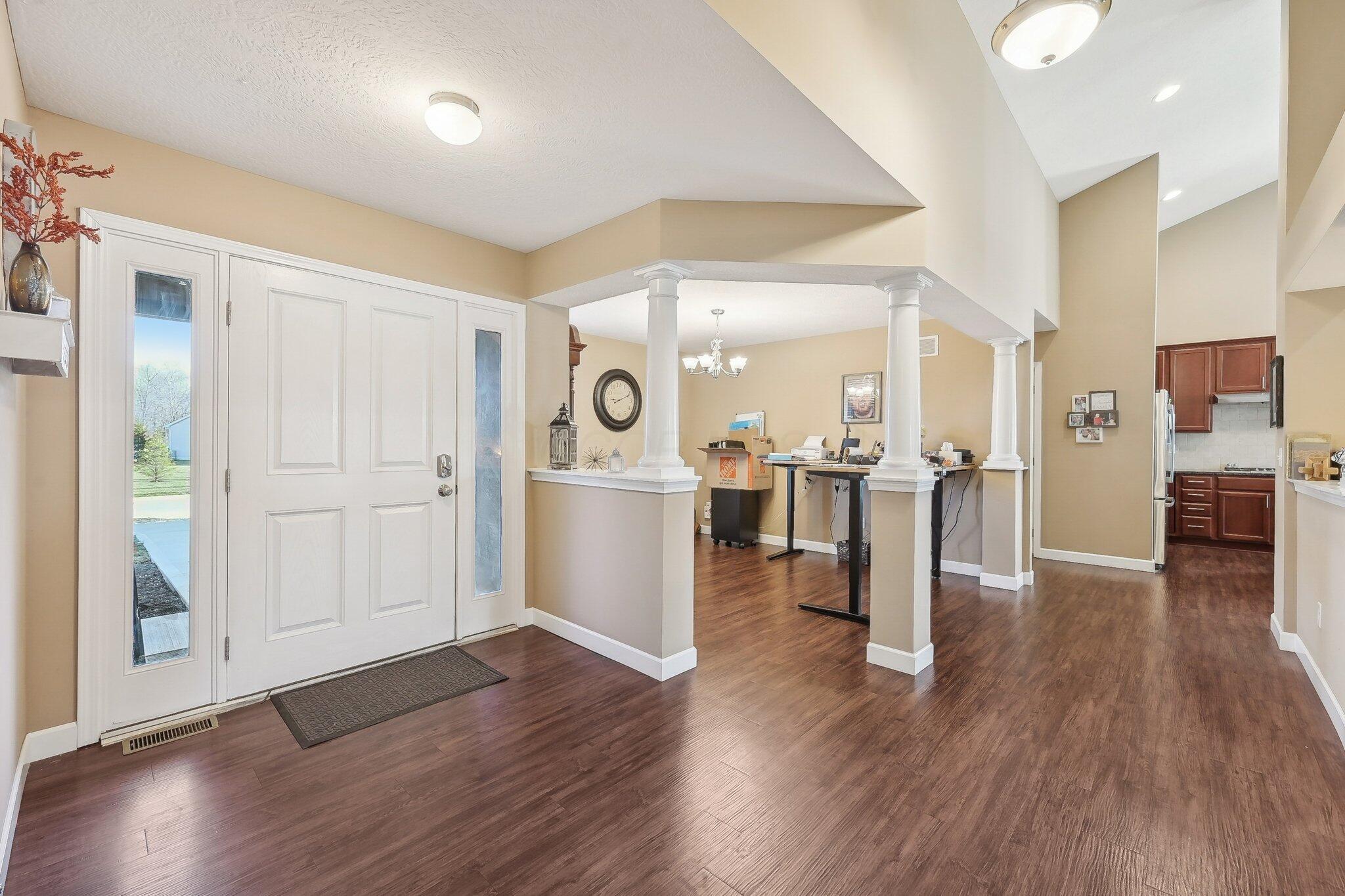2665 Longridge Way, Grove City, Ohio image 12