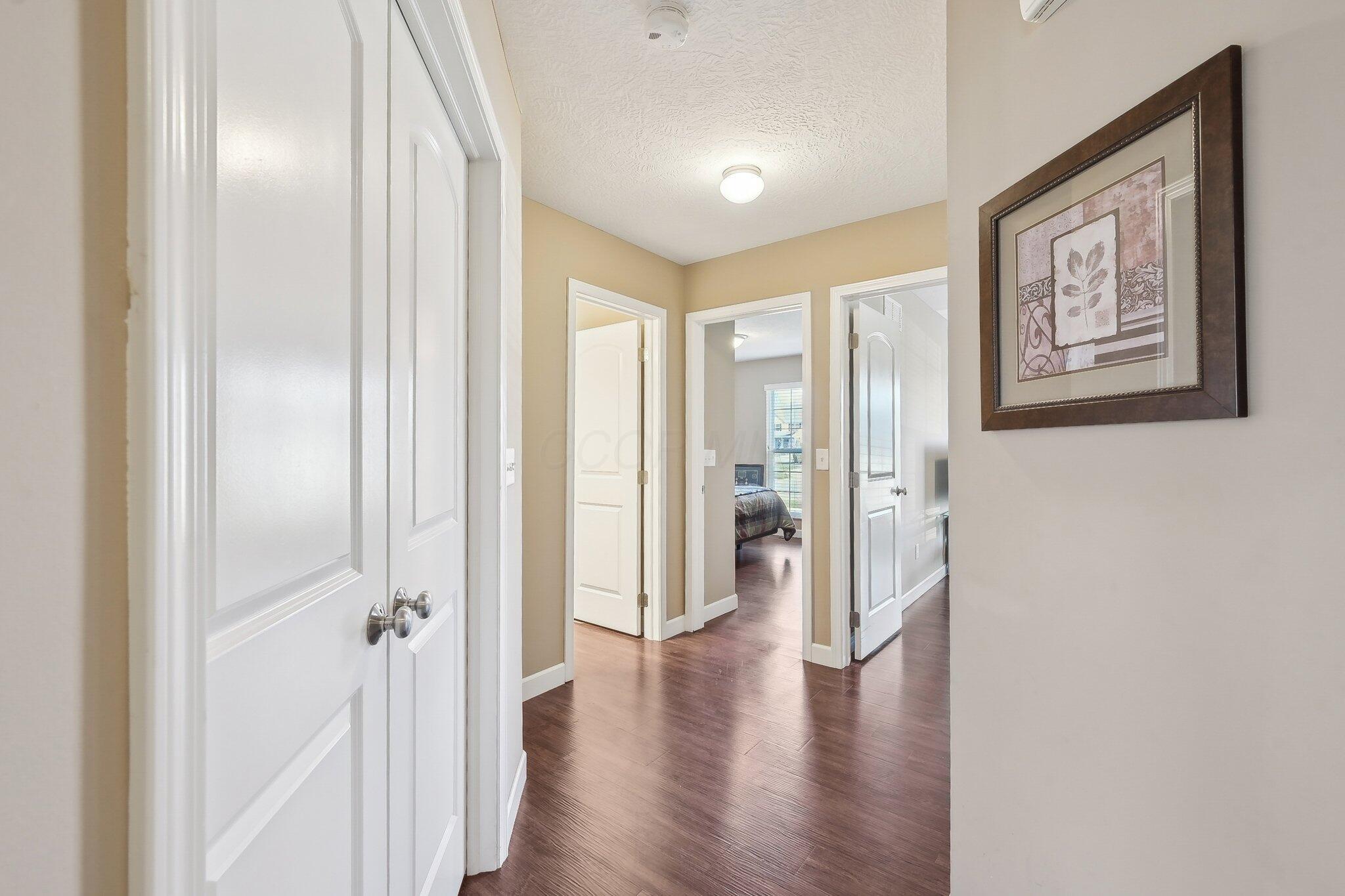 2665 Longridge Way, Grove City, Ohio image 42