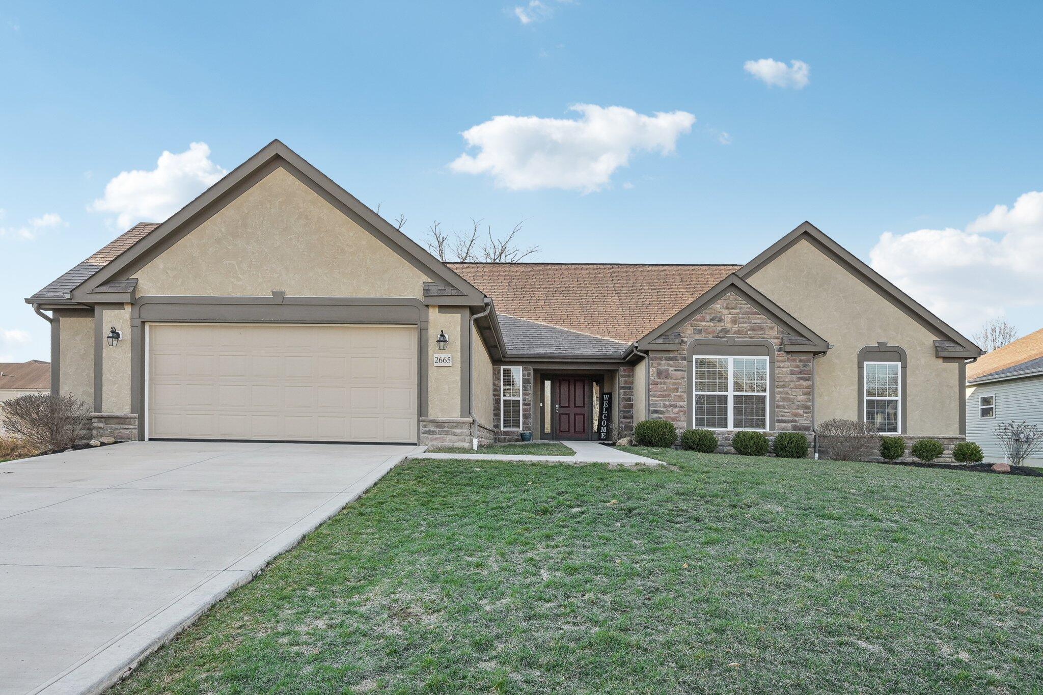 2665 Longridge Way, Grove City, Ohio image 2