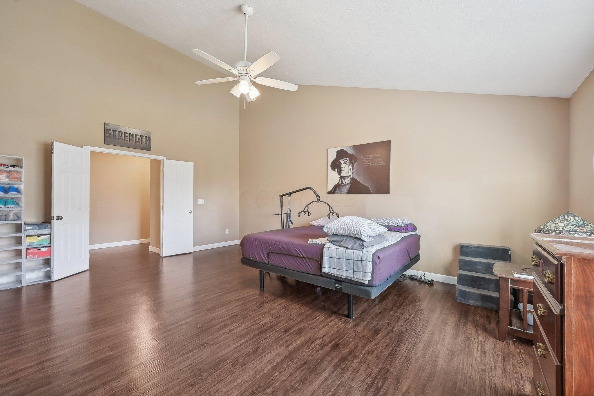 2665 Longridge Way, Grove City, Ohio image 48