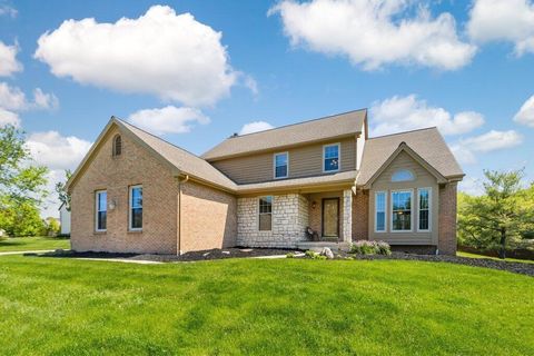 Photo of 9472 Haaf Farm Drive, Pickerington, OH 43147 (MLS # 226018221)