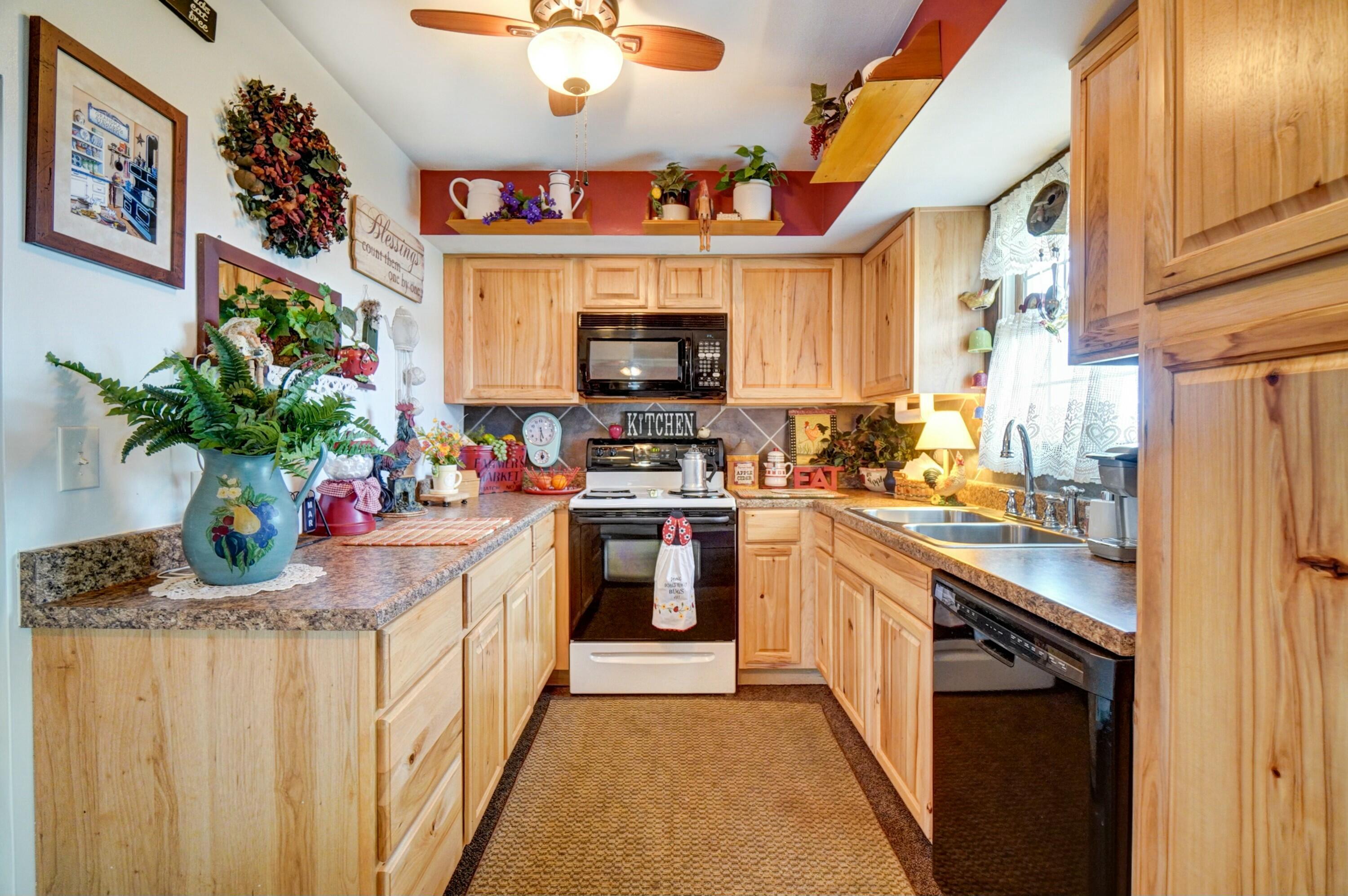 910 Bowman Road, Springfield, Ohio image 23