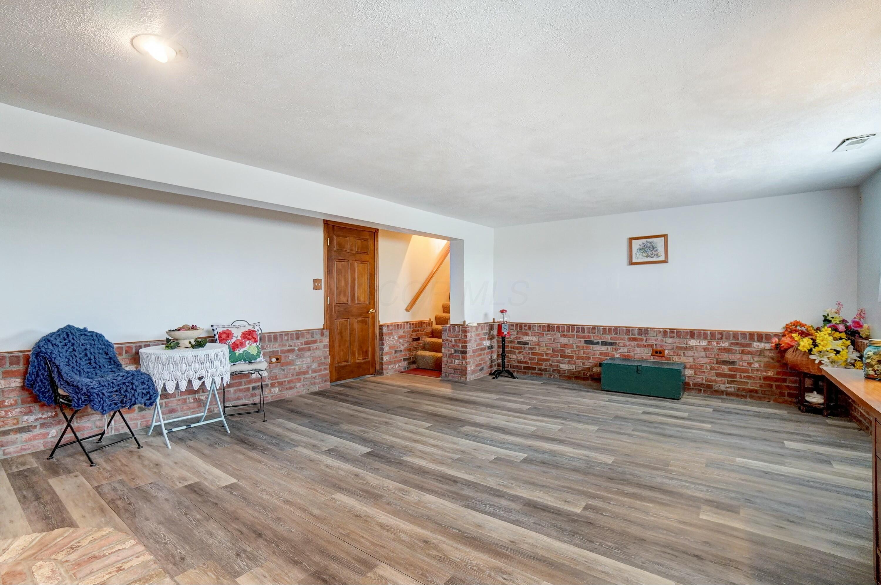 910 Bowman Road, Springfield, Ohio image 40