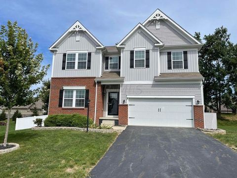 Photo of 1417 Hoovler Way, Pataskala, OH 43062 (MLS # 226022972)