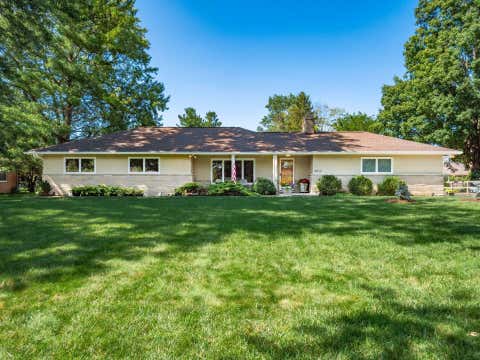 Photo of 3512 Skyline Drive, Columbus, OH 43235 (MLS # 226029799)