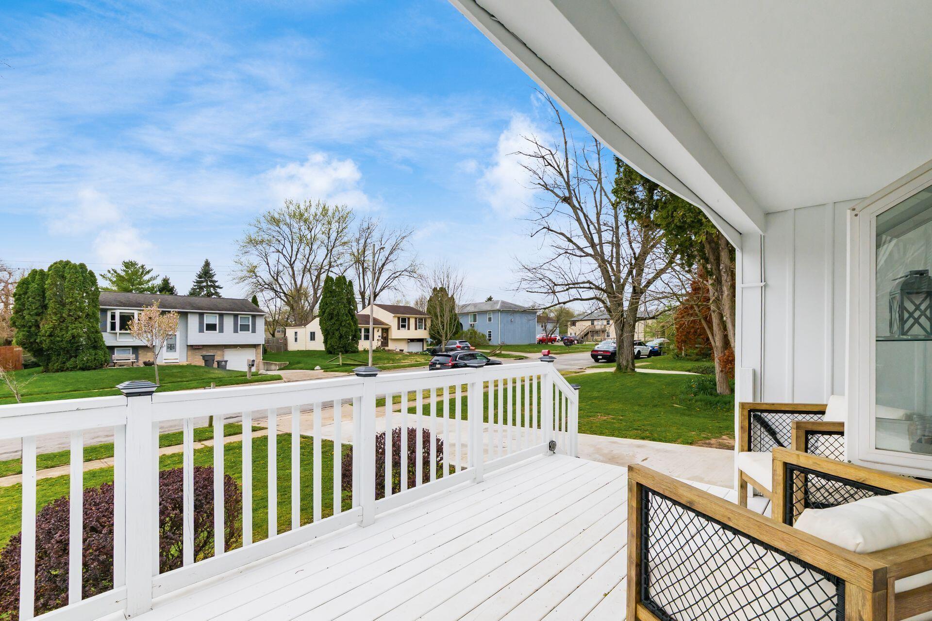 2562 Red Rock Boulevard