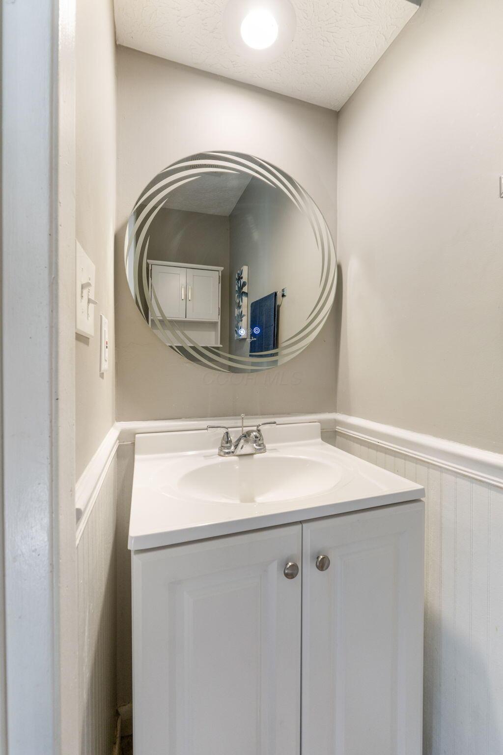 1026 Rosewood Drive, Marysville, Ohio image 16