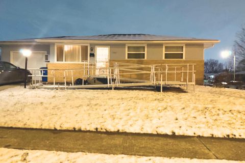 Photo of 1353 Roberts Place, Columbus, OH 43207 (MLS # 226007544)