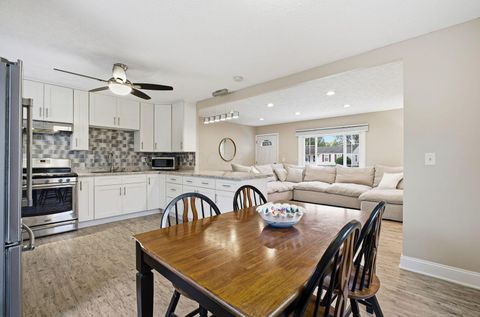 Tiny photo for 7262 Marlan Avenue, Reynoldsburg, OH 43068 (MLS # 225040603)