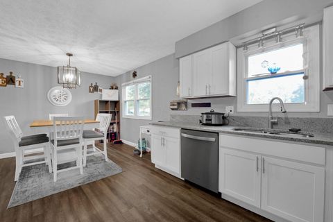 Tiny photo for 11779 Covington Court NW, Pickerington, OH 43147 (MLS # 225037128)