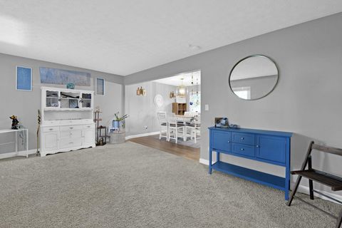 Tiny photo for 11779 Covington Court NW, Pickerington, OH 43147 (MLS # 225037128)