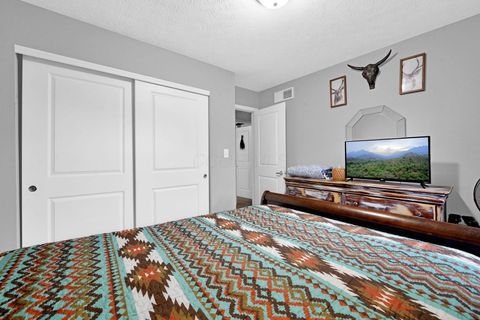 Tiny photo for 11779 Covington Court NW, Pickerington, OH 43147 (MLS # 225037128)