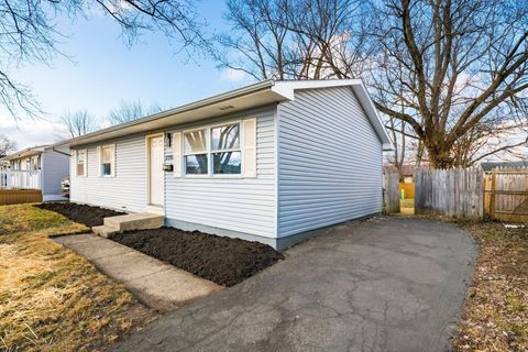 Tiny photo for 2350 Edenburgh Drive S, Columbus, OH 43219 (MLS # 226004906)