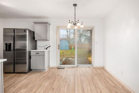 Tiny photo for 2350 Edenburgh Drive S, Columbus, OH 43219 (MLS # 226004906)