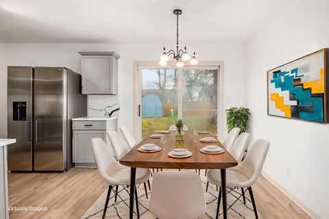 Tiny photo for 2350 Edenburgh Drive S, Columbus, OH 43219 (MLS # 226004906)