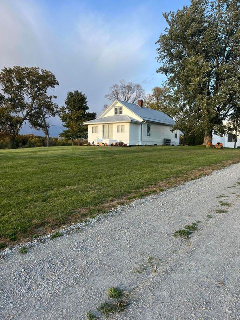 Photo of 1393 S State Route 72, Sabina, OH 45169 (MLS # 225039970)