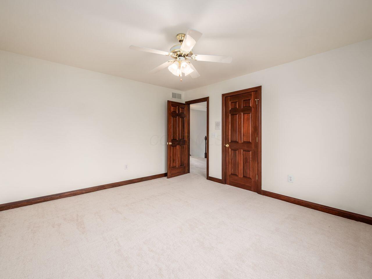 10900 Buckingham Place, Powell, Ohio image 37