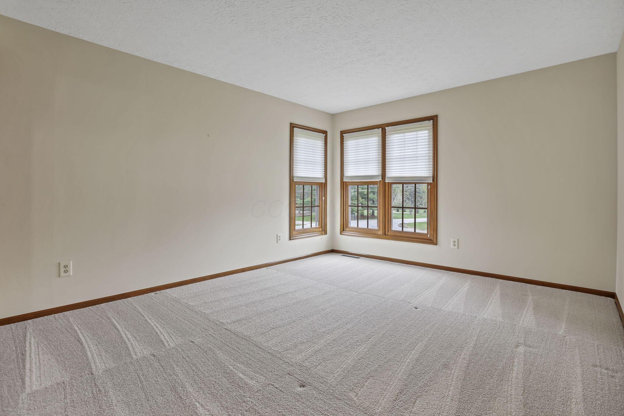 13195 Coventry Avenue, Pickerington, Ohio image 37