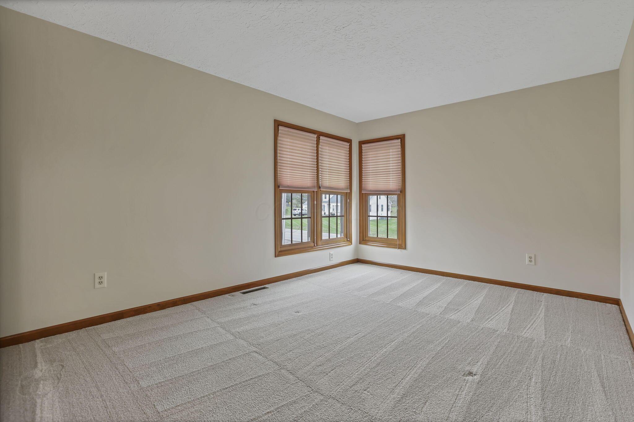 13195 Coventry Avenue, Pickerington, Ohio image 39