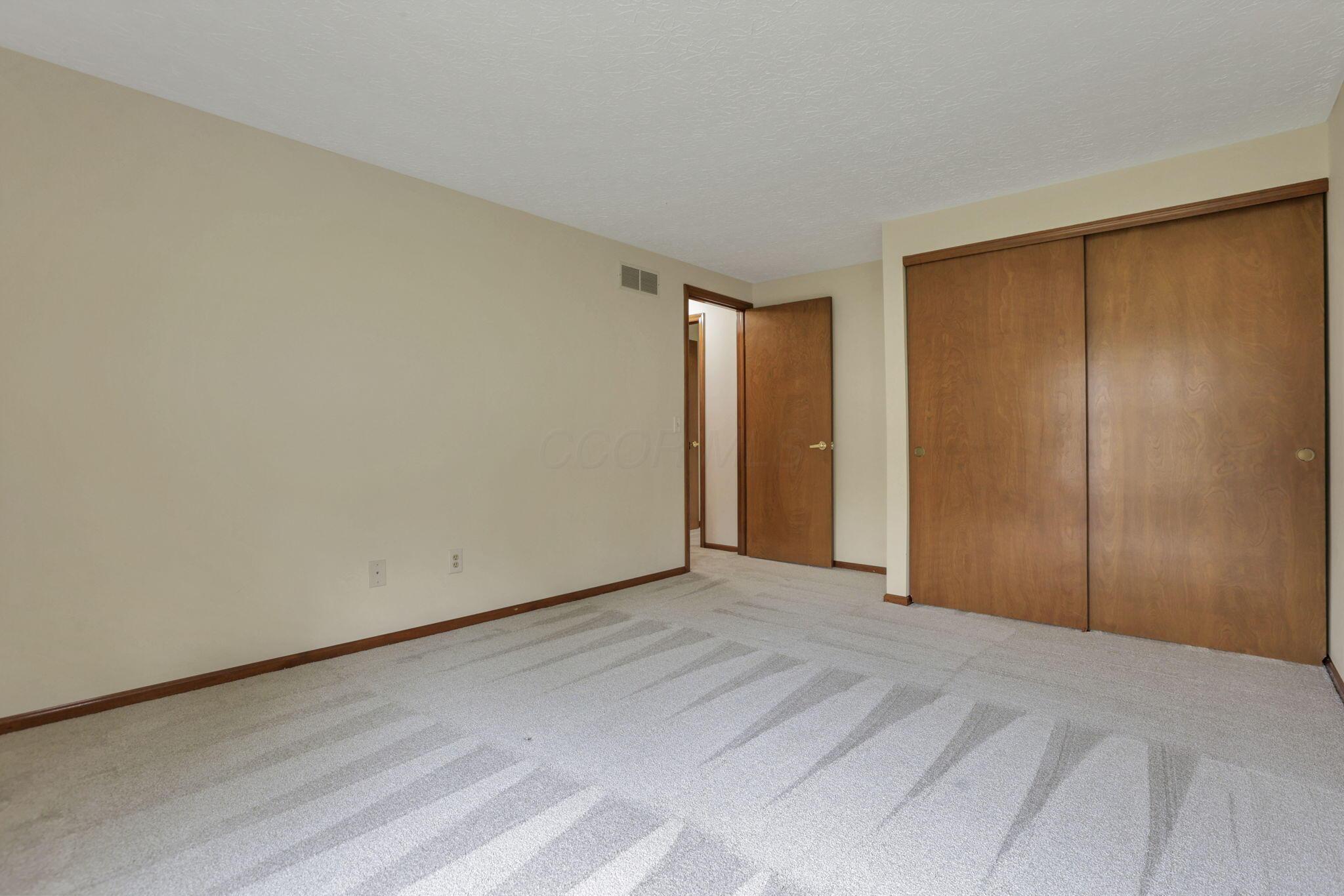 13195 Coventry Avenue, Pickerington, Ohio image 38