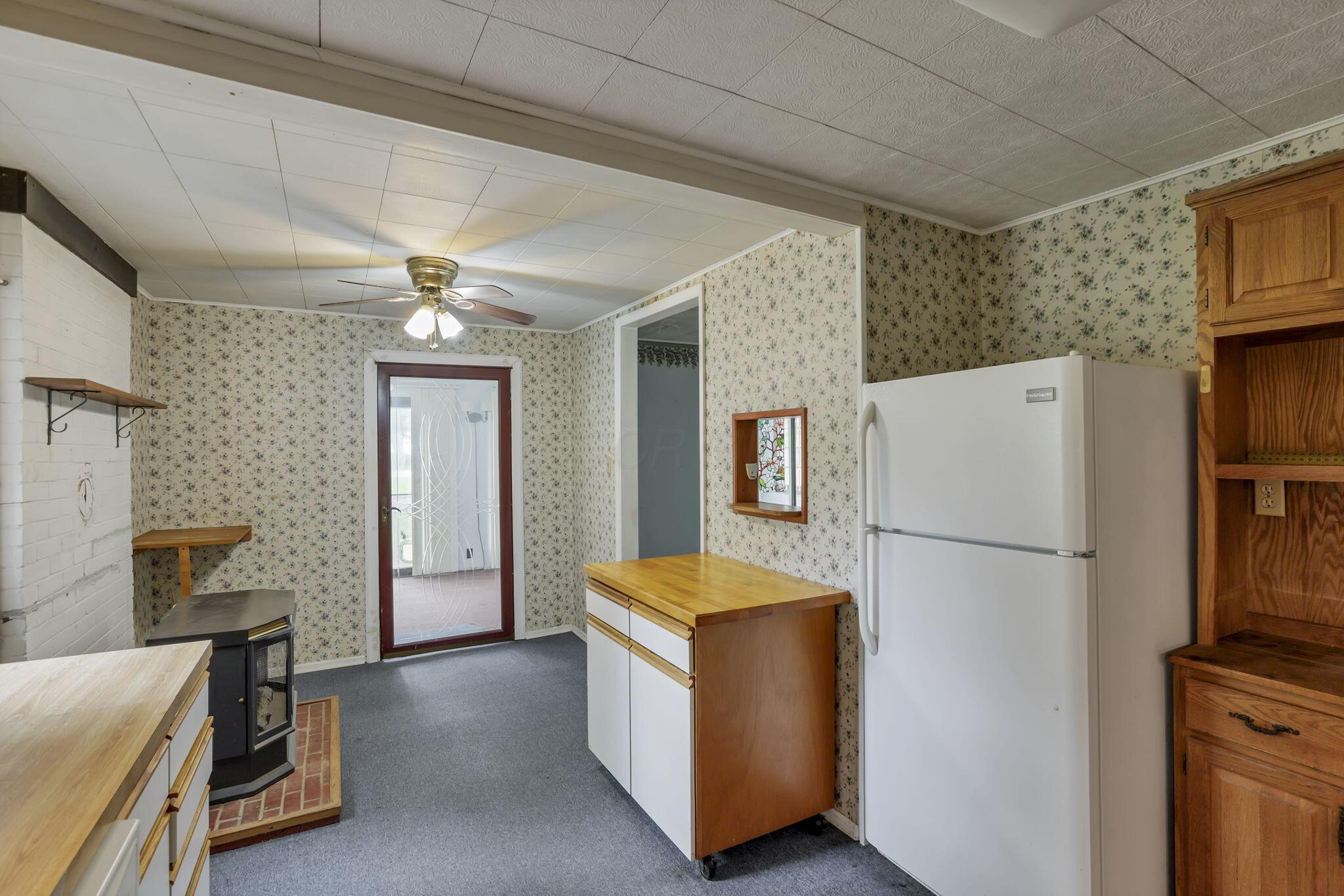 394 W Fairview Avenue, Baltimore, Ohio image 17