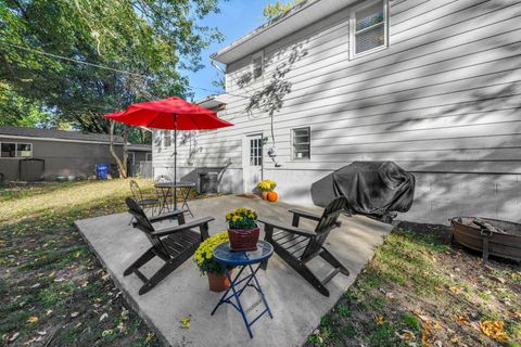Tiny photo for 905 Caniff Road, Columbus, OH 43221 (MLS # 225039671)