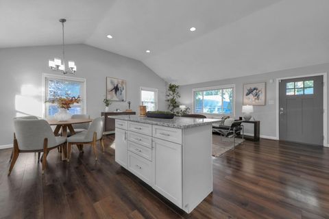 Tiny photo for 905 Caniff Road, Columbus, OH 43221 (MLS # 225039671)