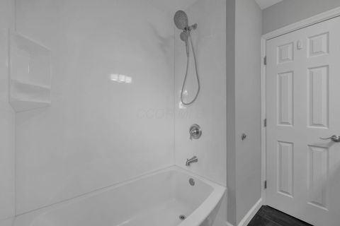 Tiny photo for 905 Caniff Road, Columbus, OH 43221 (MLS # 225039671)