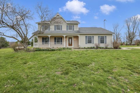 Photo of 21 Indian Wood Drive, Thornville, OH 43076 (MLS # 226008662)