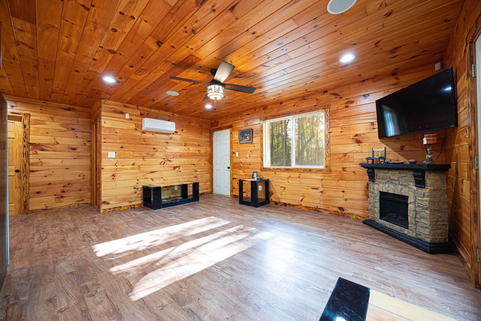 34047 W Buckingham Road Road, Logan, Ohio image 22