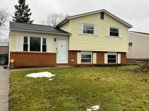 Photo of 3069 Wallingford Avenue, Columbus, OH 43231 (MLS # 226004652)