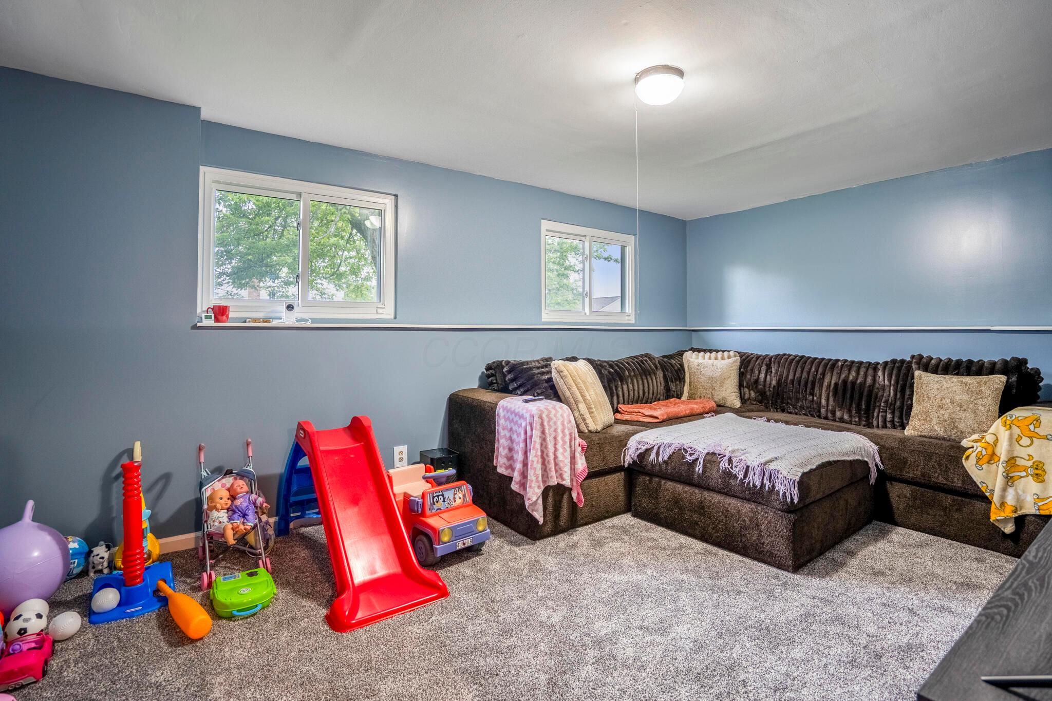 2421 Nugget Drive, Grove City, Ohio image 20