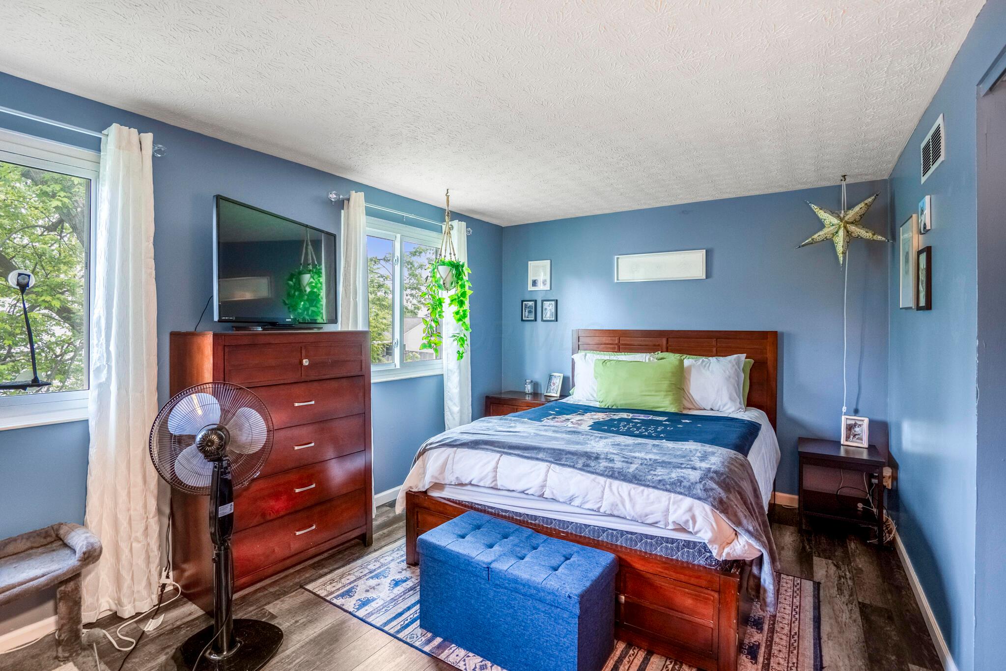 2421 Nugget Drive, Grove City, Ohio image 14