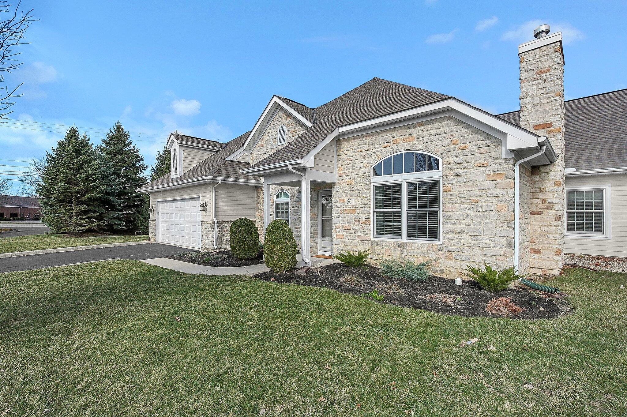 564 Commons Drive, Powell, Ohio image 2
