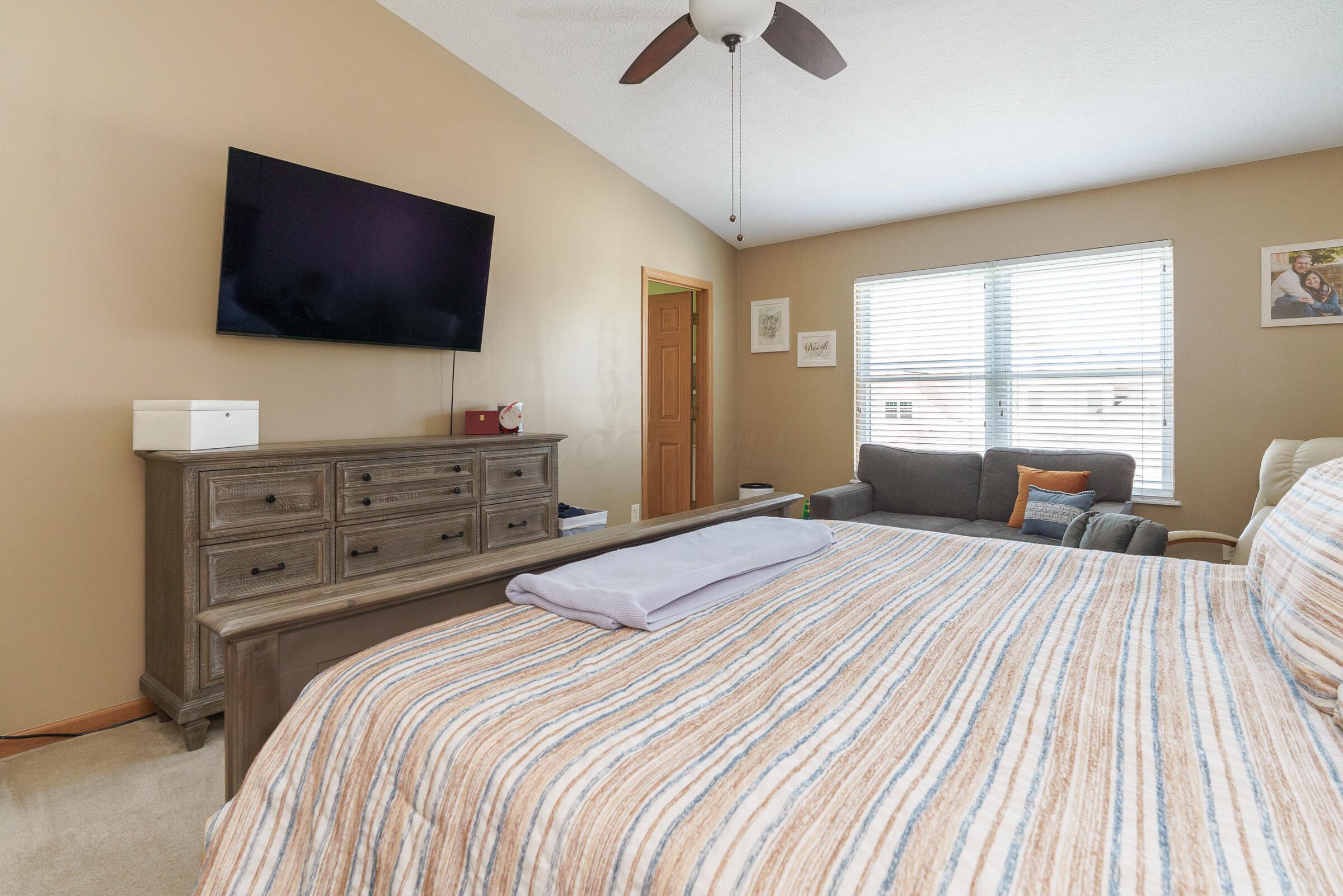 5927 Treven Way, Westerville, Ohio image 16