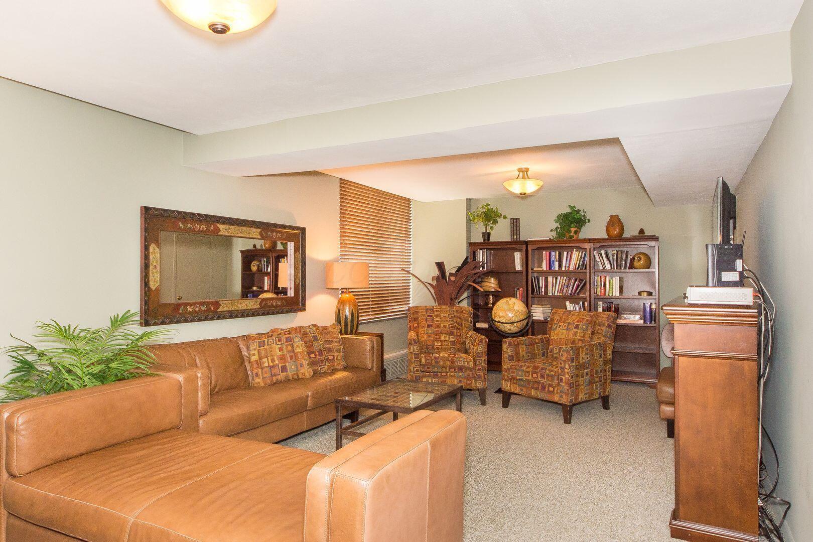1000 Urlin Avenue #605, Columbus, Ohio image 38