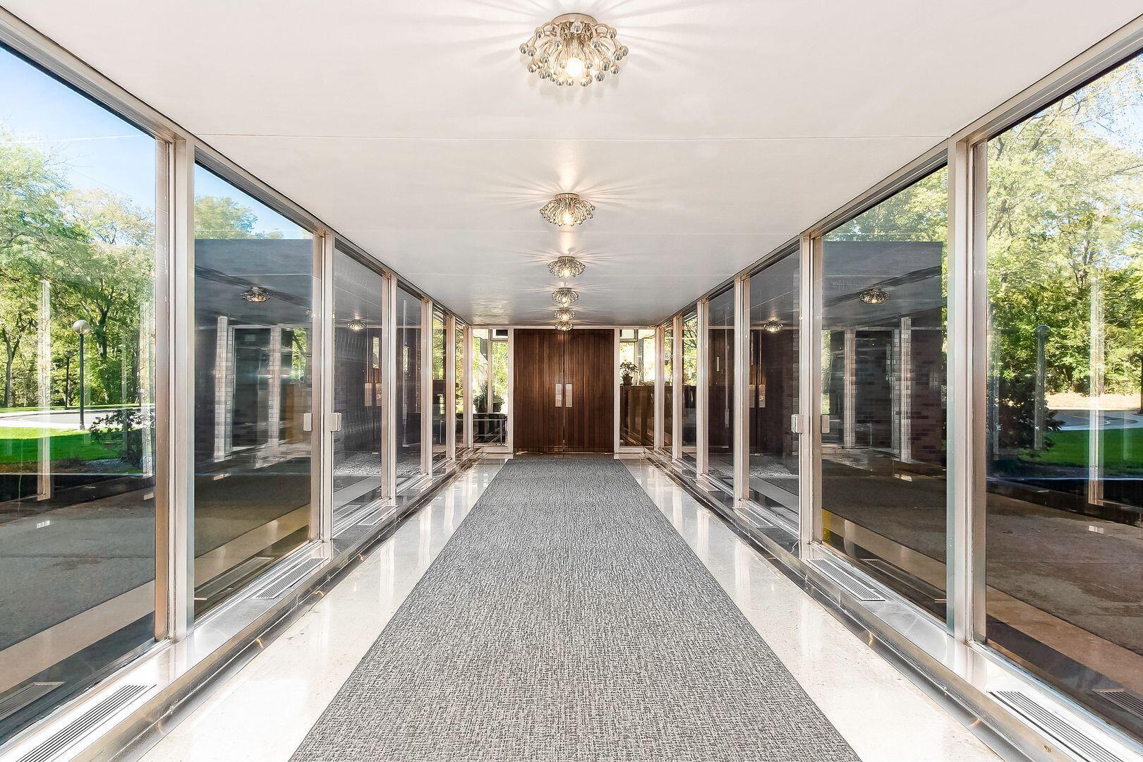 1000 Urlin Avenue #605, Columbus, Ohio image 33
