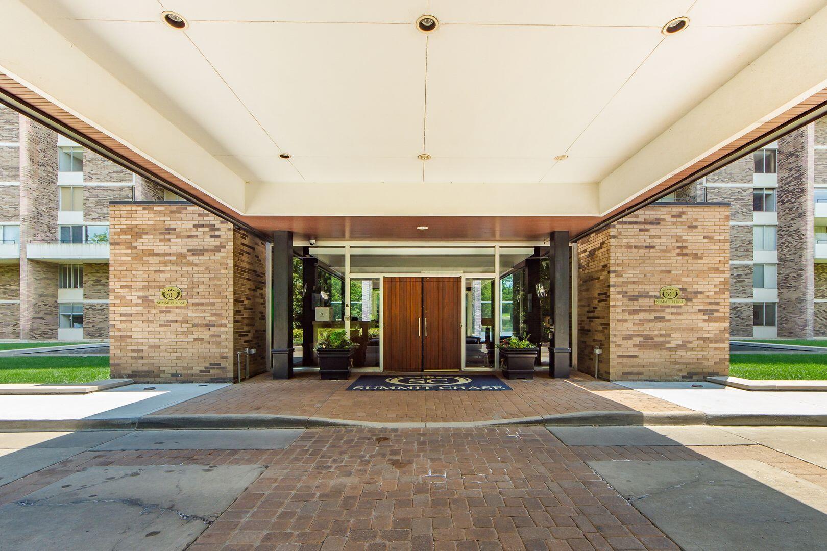 1000 Urlin Avenue #605, Columbus, Ohio image 4