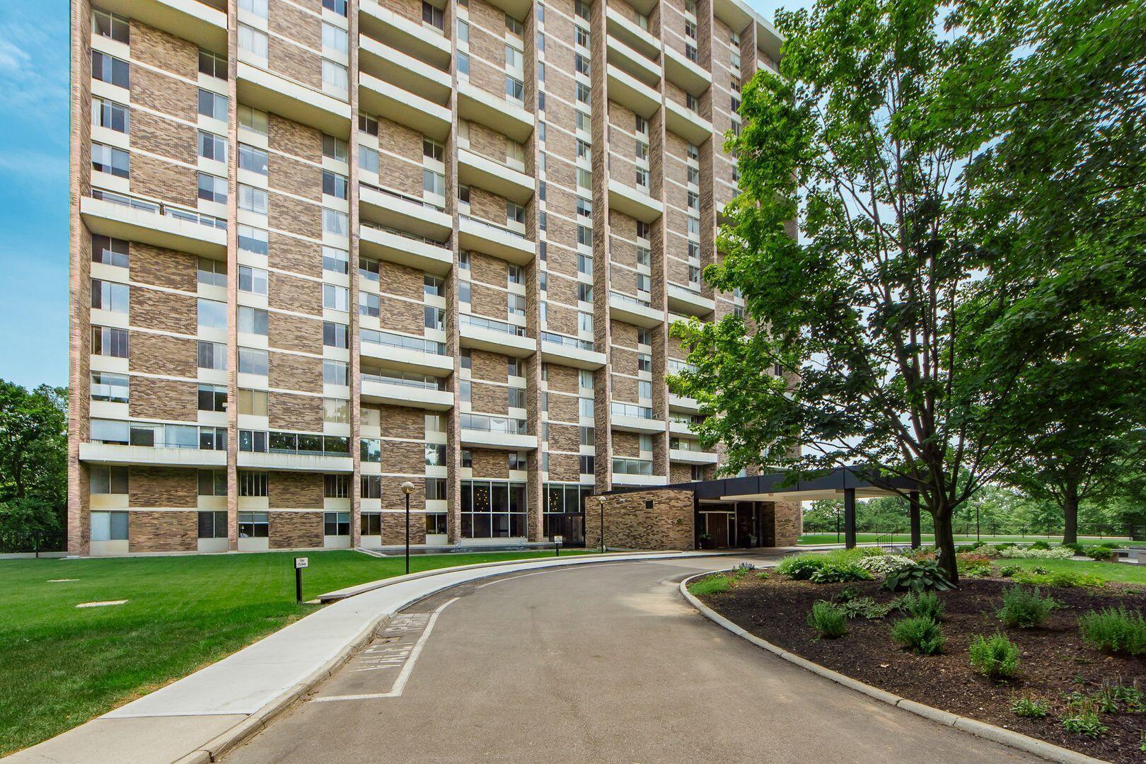 1000 Urlin Avenue #605, Columbus, Ohio image 2