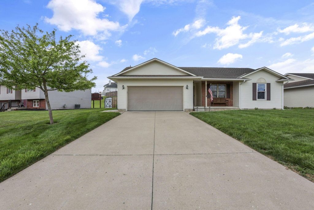 Photo of 1037 Gertrude Avenue, Logan, OH 43138 (MLS # 226013588)