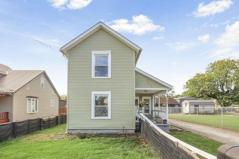 Photo of 505 E Mark Street, Marion, OH 43302 (MLS # 225039857) Photo of 505 E Mark Street, Marion, OH 43302 (MLS # 225039857)