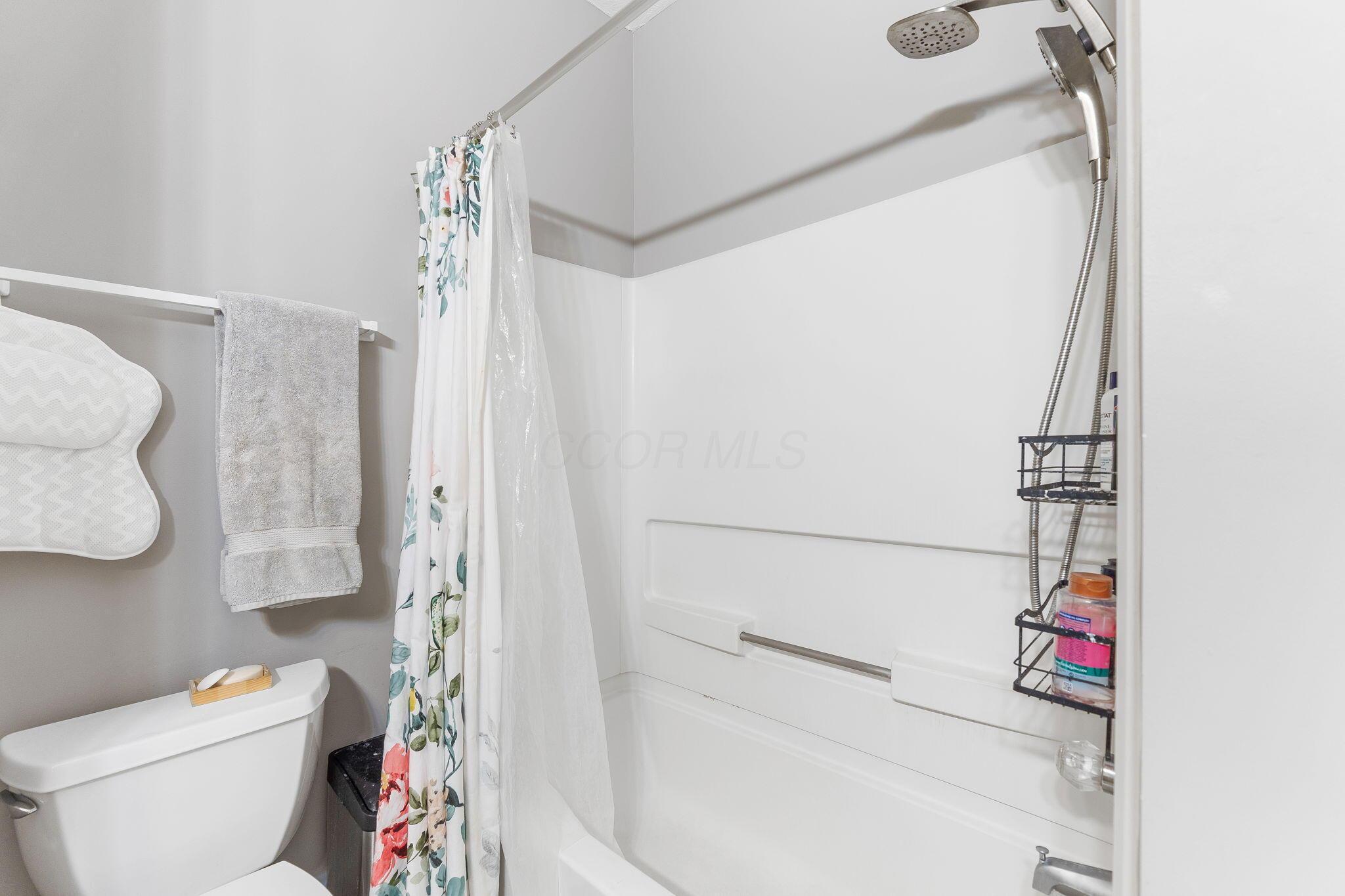 6033 Craughwell Lane, Dublin, Ohio image 38