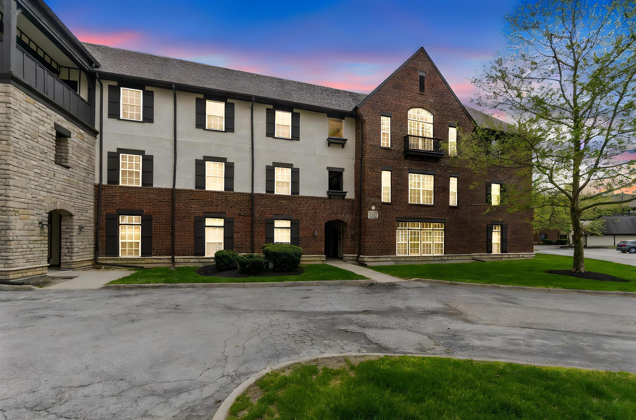6033 Craughwell Lane, Dublin, Ohio image 7