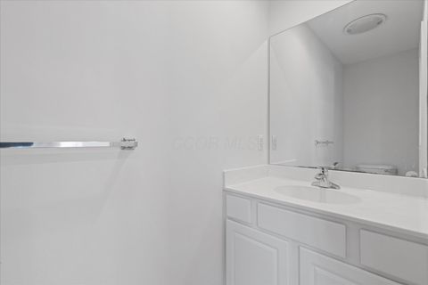 Tiny photo for 6041 Rocky Rill Road, Columbus, OH 43235 (MLS # 225037572)