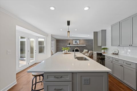 Tiny photo for 6041 Rocky Rill Road, Columbus, OH 43235 (MLS # 225037572)