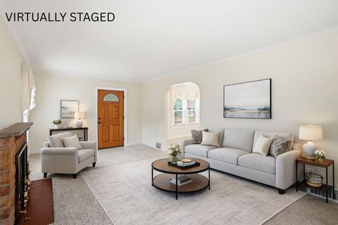 Tiny photo for 555 E Weber Road, Columbus, OH 43202 (MLS # 225044647)