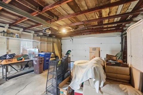 Tiny photo for 555 E Weber Road, Columbus, OH 43202 (MLS # 225044647)