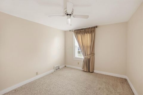 Tiny photo for 555 E Weber Road, Columbus, OH 43202 (MLS # 225044647)