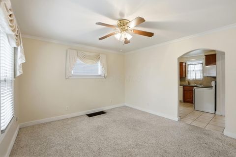 Tiny photo for 555 E Weber Road, Columbus, OH 43202 (MLS # 225044647)