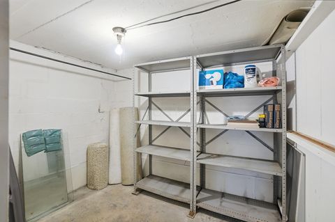 Tiny photo for 555 E Weber Road, Columbus, OH 43202 (MLS # 225044647)